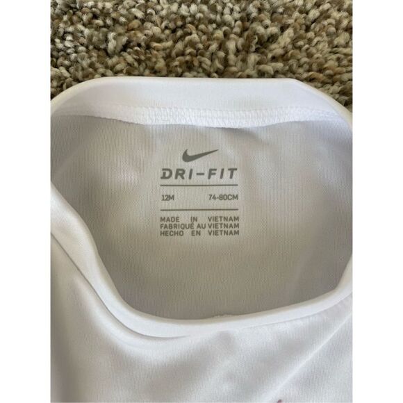 ❤️Nike Baby Girl 2Pc Dri-Fit Set 12M - Picture 2 of 6